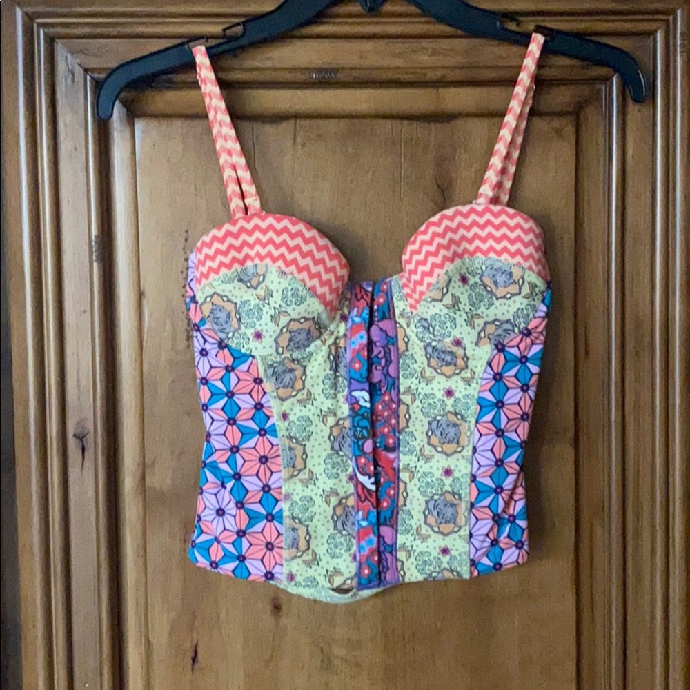 Maaji Gorgeous Colorful Top!